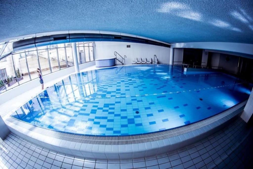 Premium For Old Town & Jewish Quarter Pool Apartament